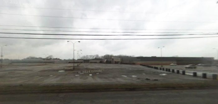 K-Mart (Kmart) - Saginaw - 3235 E Holland Road